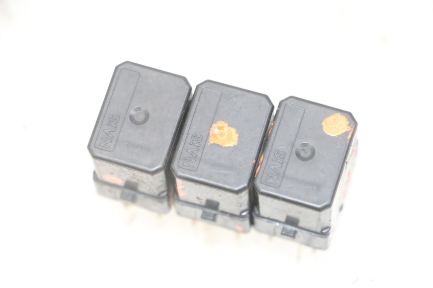 photo de ELECTRICAL RELAY YAMAHA XMAX X-MAX 125 (2006 - 2009) - Component detail