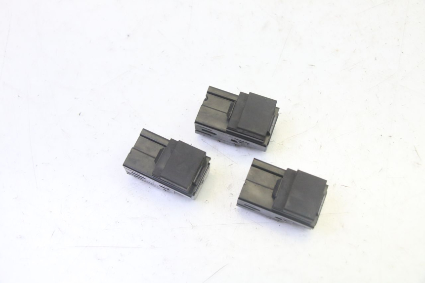 photo de ELECTRICAL RELAY YAMAHA X-MAX XMAX 125 (2010 - 2013) - Alternative perspective