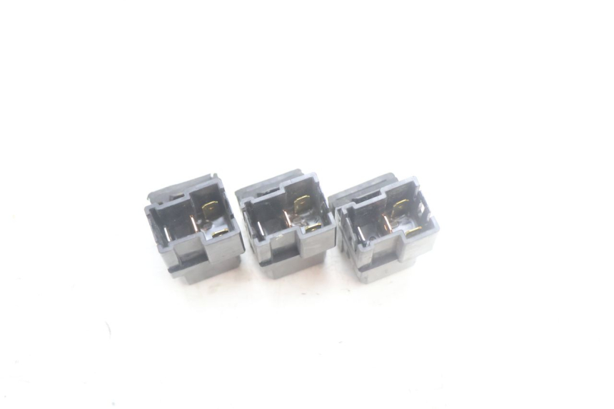 photo de ELECTRICAL RELAY YAMAHA XMAX X-MAX 125 (2006 - 2009) - Zoom on usage condition