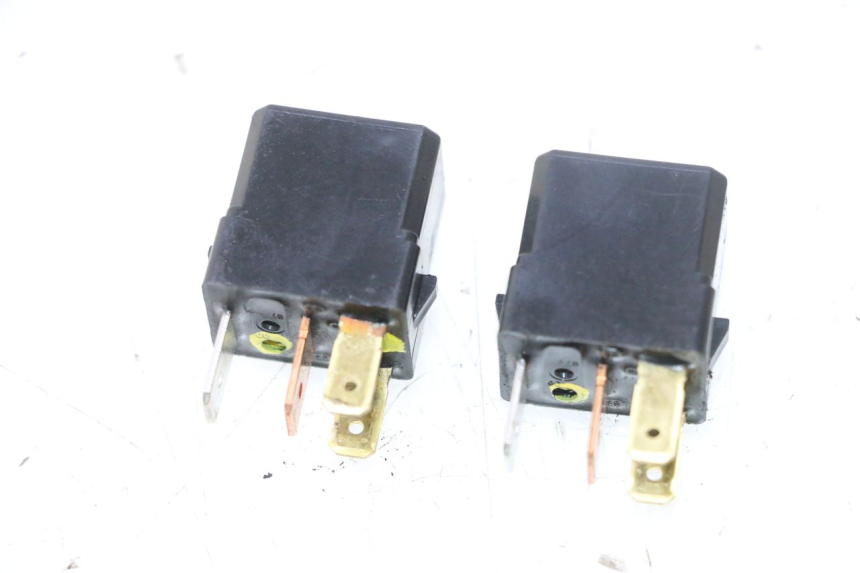 photo de ELECTRICAL RELAY YAMAHA X-MAX XMAX 125 (2010 - 2013) - Main view