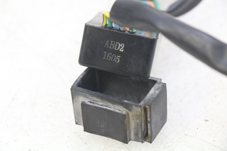photo de ELECTRIC RELAY KYMCO X-TOWN XTOWN 125 (2016 - 2021) - Component detail