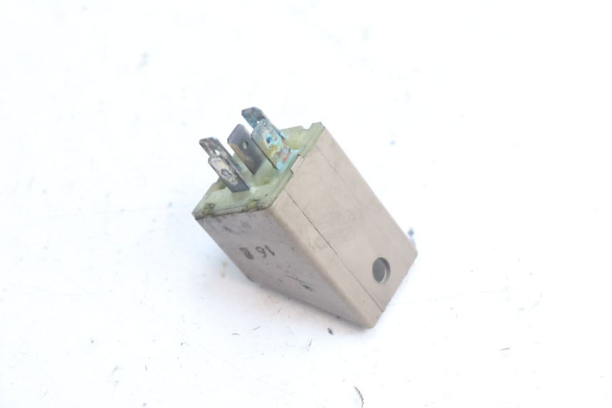 photo de RELAY PIAGGIO X9 AMALFI 180 (2000 - 2003) - Alternative perspective