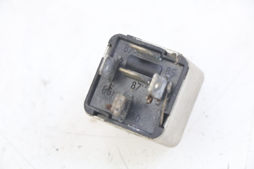 photo de ELECTRIC RELAY PIAGGIO X9 EVOLUTION 125 (2003 - 2007) - Zoom on usage condition