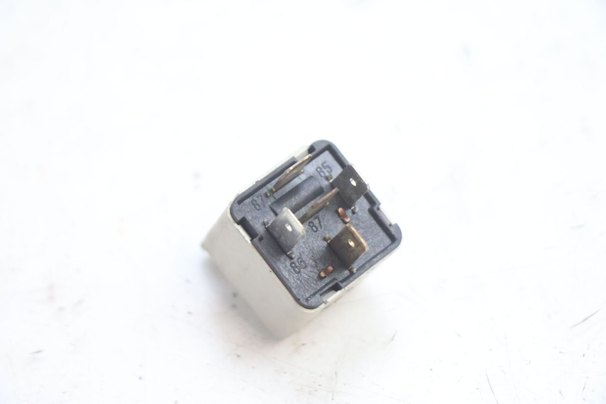 photo de ELECTRIC RELAY PIAGGIO X9 EVOLUTION 125 (2003 - 2007) - Technical close-up