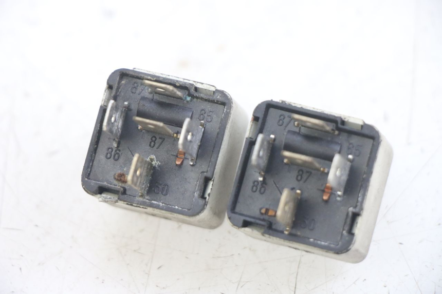 photo de ELECTRICAL RELAY PIAGGIO X9 125 (2000 - 2003) - Component detail