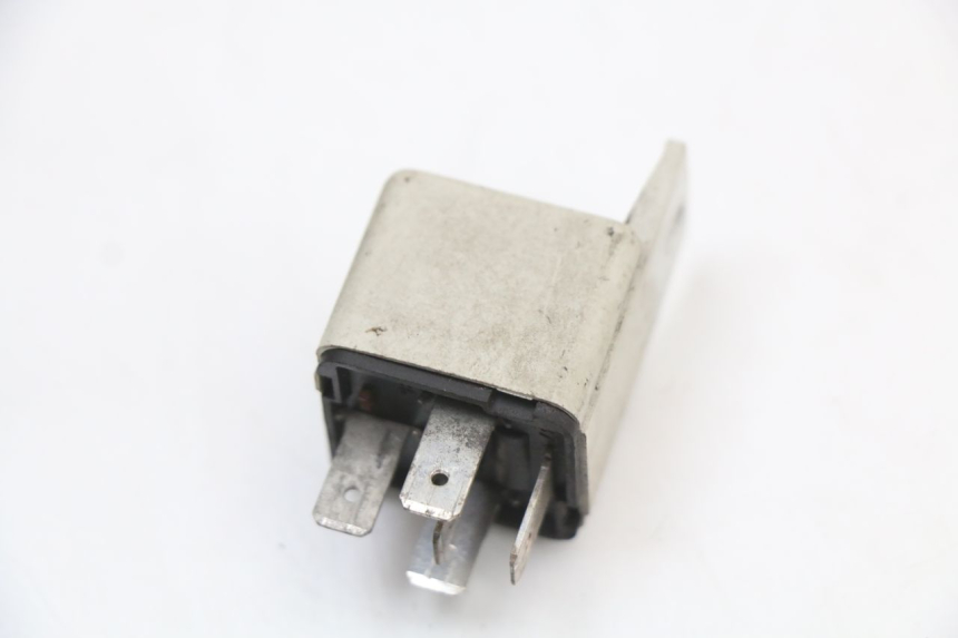 photo de ELECTRIC RELAY PIAGGIO XEVO - X EVO 125 (2007 - 2017) - Component detail