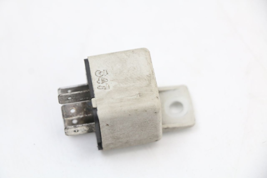 photo de ELECTRIC RELAY PIAGGIO XEVO - X EVO 125 (2007 - 2017) - Alternative perspective