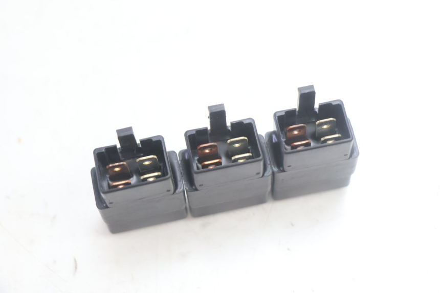 photo de RELAY HONDA XLV VARADERO 125 (2007 - 2012) - Zoom on usage condition