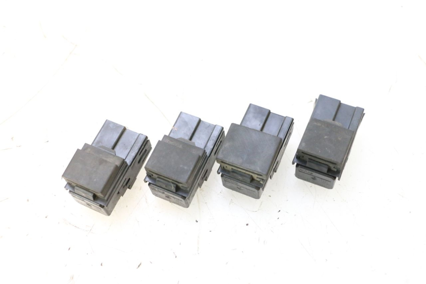 photo de RELAY YAMAHA XP T-MAX ABS 500 (2005 - 2005) - Zoom on usage condition