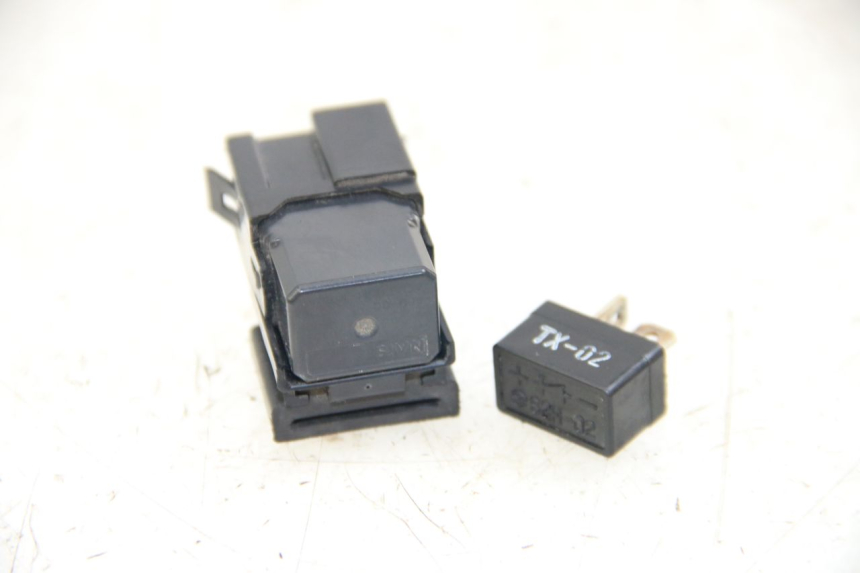 photo de ELECTRICAL RELAY YAMAHA XP T-MAX TMAX 500 (2004 - 2007) - Component detail