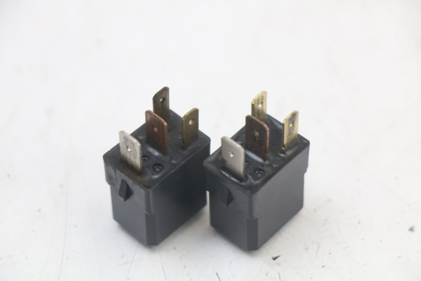 photo de RELAY YAMAHA FZ1 FAZER 1000 (2007 - 2009) - Component detail