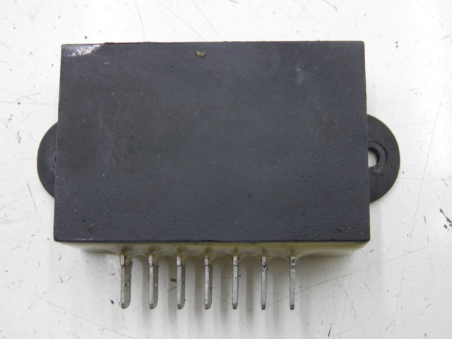 photo de ELECTRICAL RELAY YAMAHA FZS FAZER 600 (1998 - 2001) - Main view