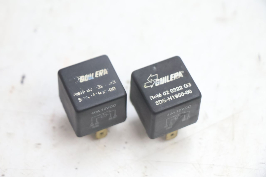 photo de ELECTRICAL RELAY YAMAHA YP MAJESTY 125 (2002 - 2006) - Component detail