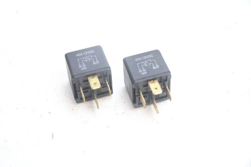 photo de ELECTRICAL RELAY YAMAHA YP MAJESTY 125 (2002 - 2006) - Zoom on usage condition