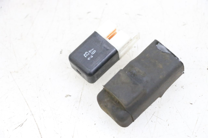 photo de RELAY KAWASAKI ZR 7 750 (1999 - 2004) - Component detail