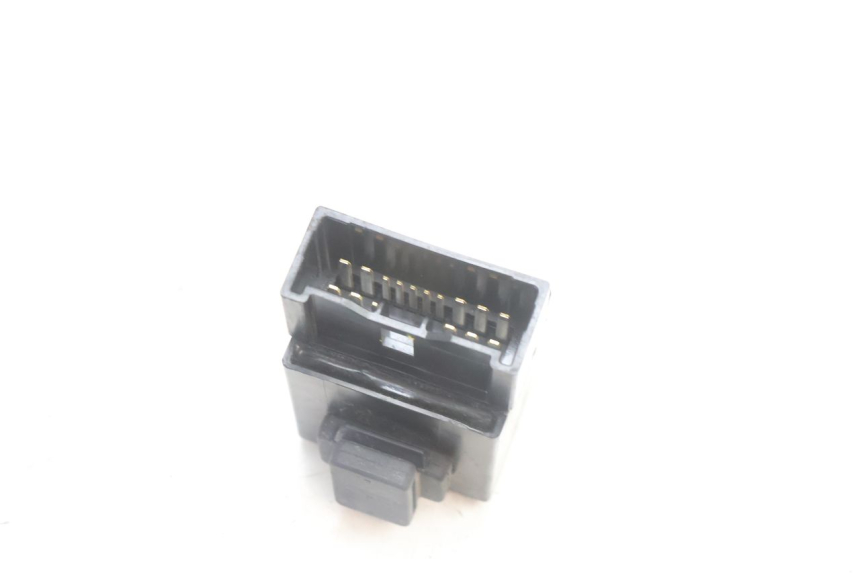 photo de FUEL PUMP RELAY YAMAHA FZ8 800 (2010 - 2016) - Technical close-up