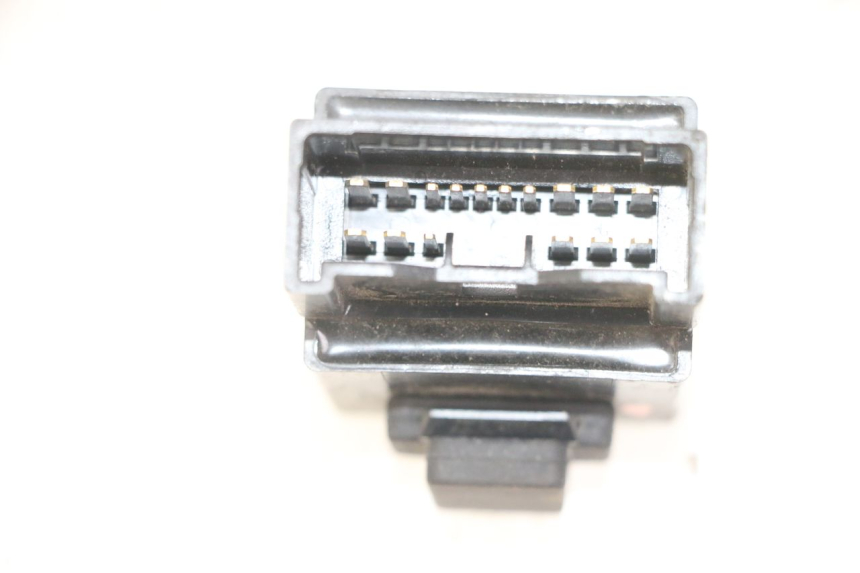 photo de FUEL PUMP RELAY YAMAHA XJ6 ABS 600 (2008 - 2016) - Component detail