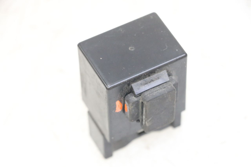 photo de FUEL PUMP RELAY YAMAHA XJ6 ABS 600 (2008 - 2016) - Zoom on usage condition