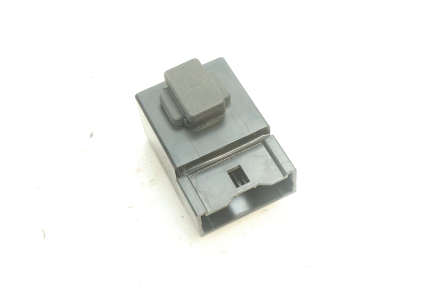 photo de FUEL PUMP RELAY YAMAHA YZF R6 600 (2008 - 2009) - Alternative perspective