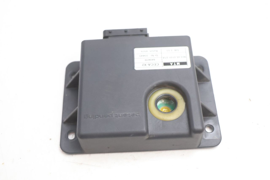 photo de RELAY ROLL LOCK PIAGGIO MP3 LT 400 (2007 - 2012) - Zoom on usage condition