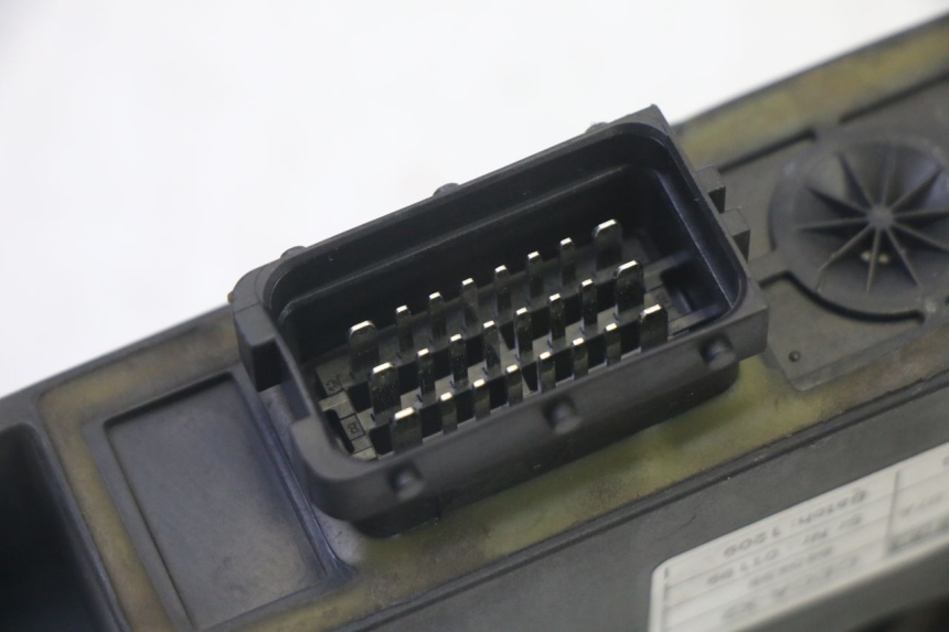 photo de RELAY ROLL LOCK PIAGGIO MP3 RL 250 (2006 - 2010) - Technical close-up