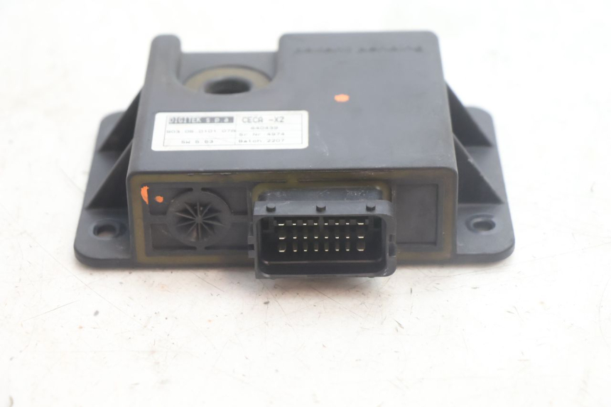 photo de ROLL LOCK RELAY PIAGGIO MP3 125 (2006 - 2014) - Zoom on usage condition