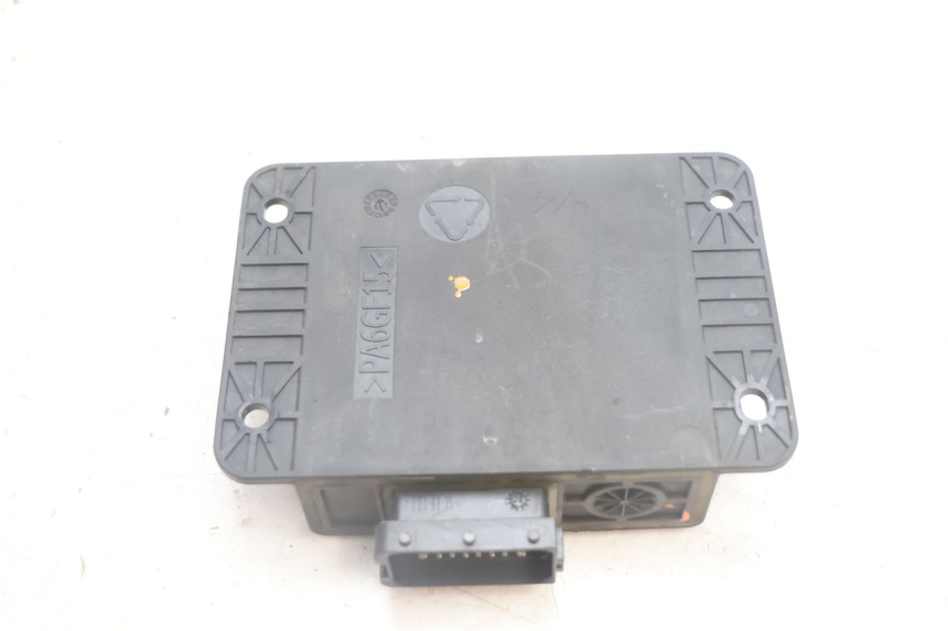 photo de ROLL LOCK RELAY PIAGGIO MP3 125 (2006 - 2014) - Technical close-up