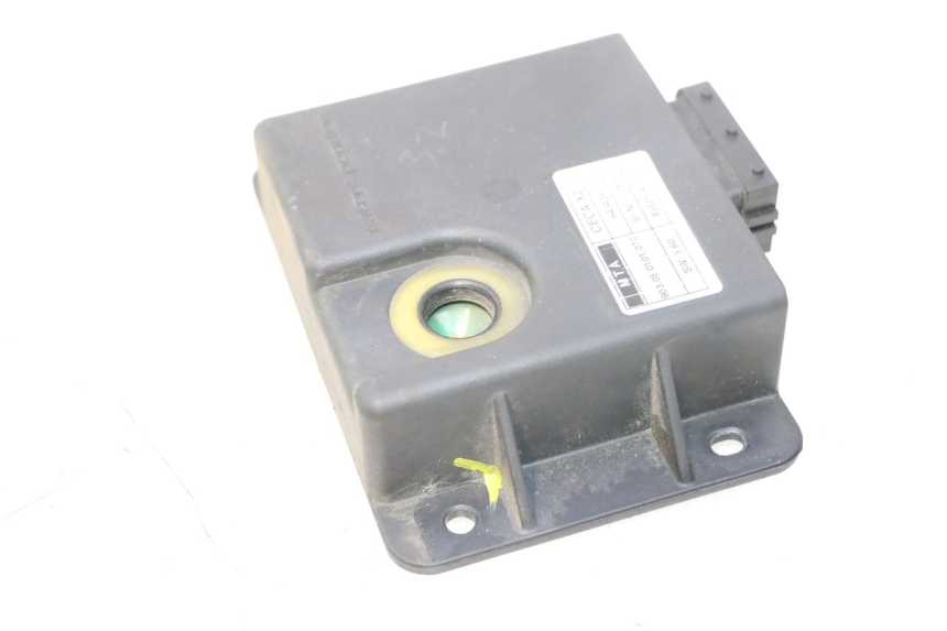 photo de ROLL LOCK RELAY PIAGGIO MP3 500 (2011 - 2015) - Technical close-up