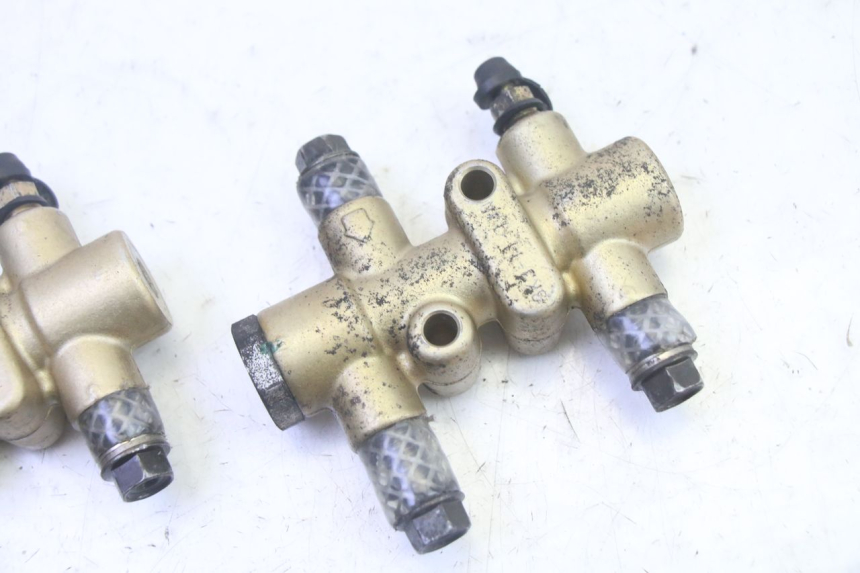 photo de BRAKE SPLITTER ADIVA AD3 300 (2014 - 2020) - Alternative perspective