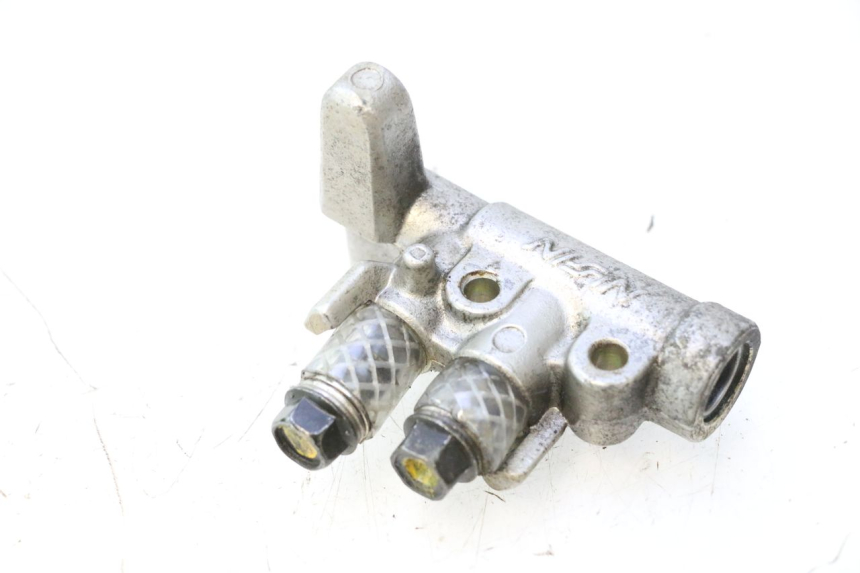 photo de BRAKE SPLITTER HONDA FJS SILVER WING SILVERWING 400 (2005 - 2008) - Alternative perspective