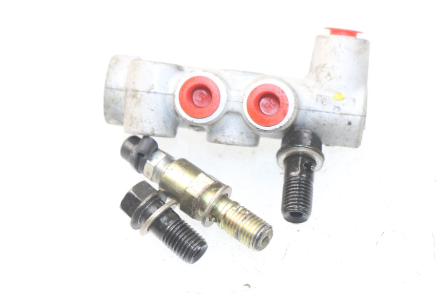 photo de BRAKE SPLITTER SYM GTS EVO 125 (2009 - 2013) - Component detail