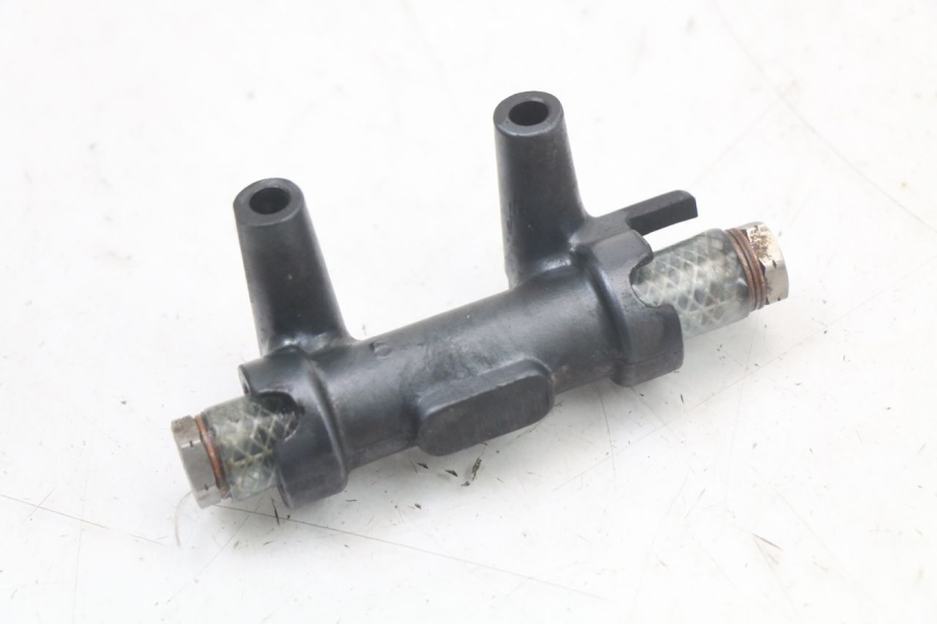 photo de BRAKE SPLITTER KAWASAKI GTR 1000 (1994 - 2004) - Zoom on usage condition