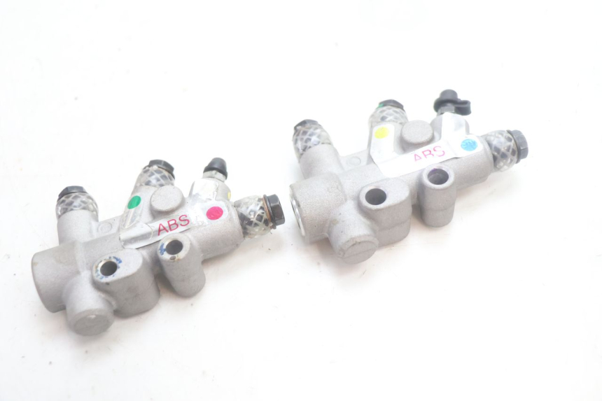 photo de BRAKE SPLITTER PIAGGIO MP3 HPE 530 (2022 - 2026) - Zoom on usage condition
