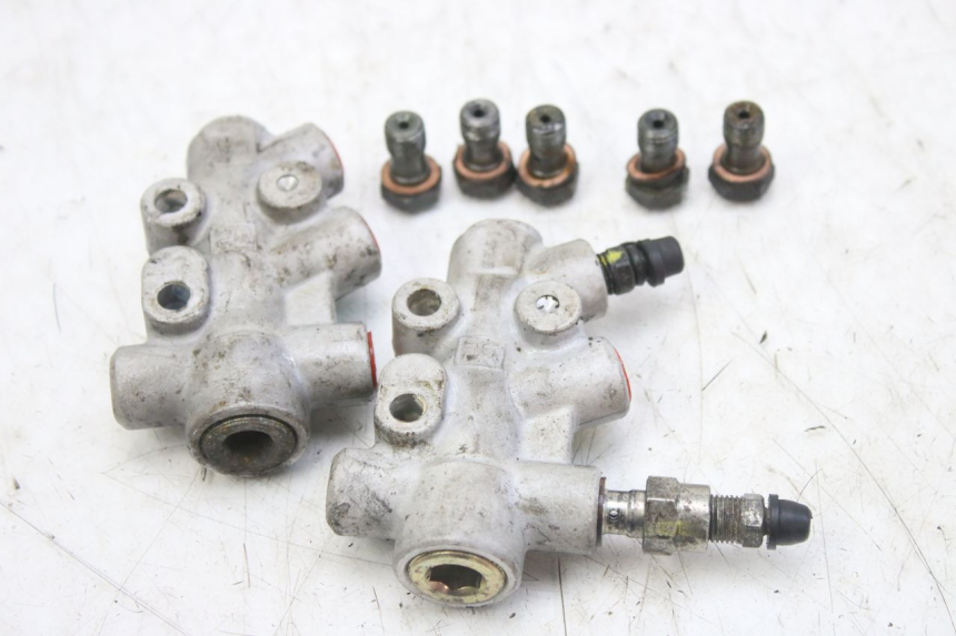 photo de BRAKE PROPORTIONING VALVE PIAGGIO MP3 RL 250 (2006 - 2010) - Main view