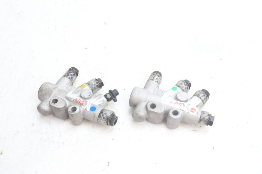 photo de BRAKE SPLITTER PIAGGIO MP3 500 (2016 - 2018) - Main view