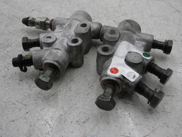 photo de BRAKE PROPORTIONING VALVE PIAGGIO MP3 500 (2011 - 2015) - Zoom on usage condition