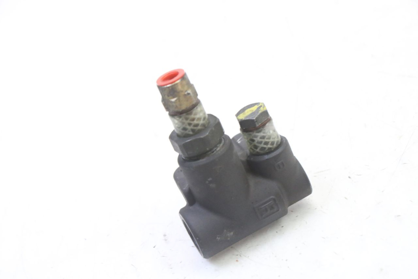 photo de BRAKE PROPORTIONING VALVE PIAGGIO X9 EVOLUTION 125 (2003 - 2007) - Alternative perspective