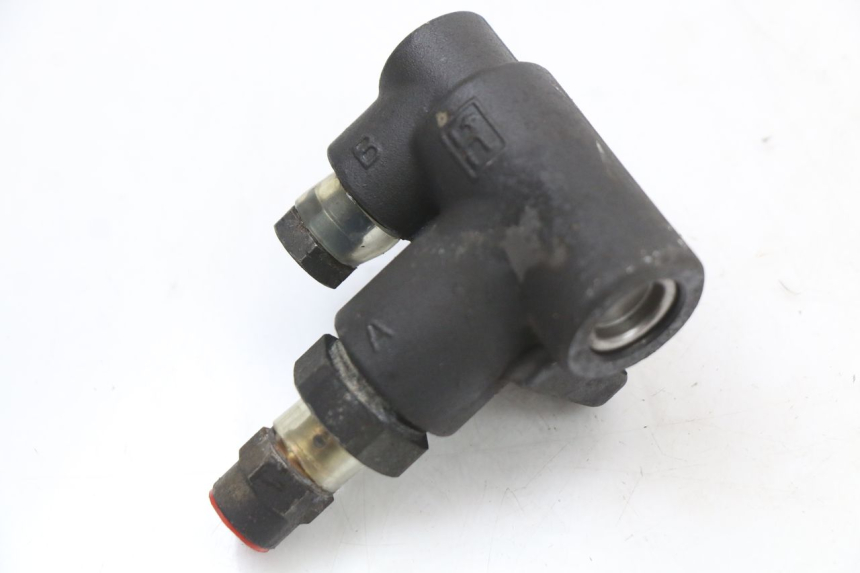 photo de BRAKE PROPORTIONING VALVE PIAGGIO X9 125 (2000 - 2003) - Zoom on usage condition