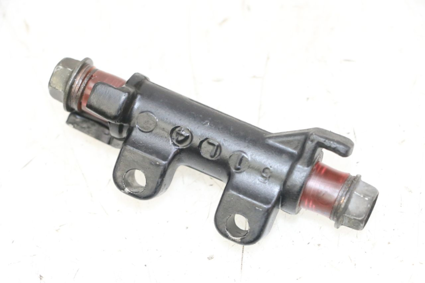 photo de BRAKE PROPORTIONING VALVE YAMAHA FZS FAZER 600 (2001 - 2003) - Main view