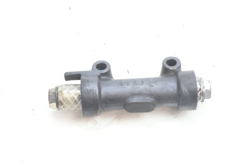 photo de BRAKE PROPORTIONING VALVE KAWASAKI ZZR 600 (1995 - 2004) - Zoom on usage condition