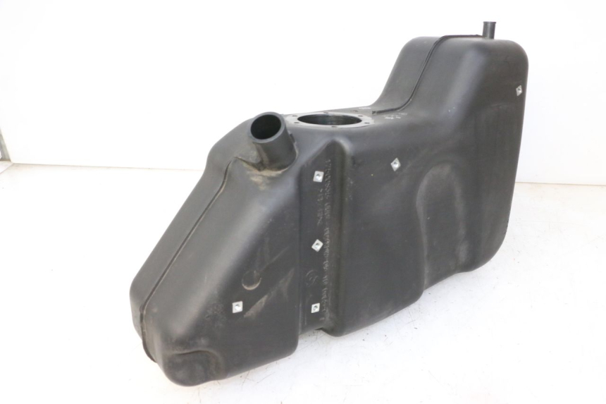photo de FUEL TANK QUADRO 4 4D 350 (2015 - 2018) - Product overview