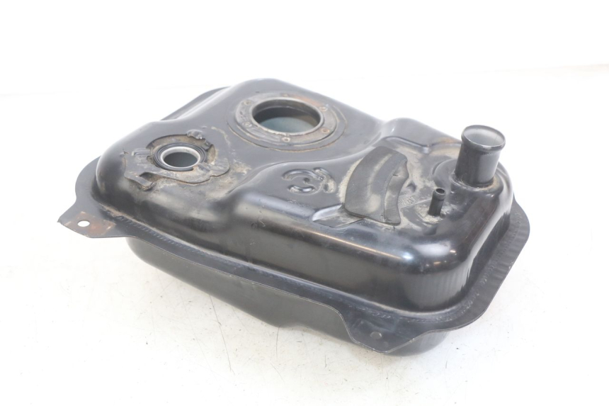 photo de FUEL TANK KYMCO AGILITY 16+ 4T 50 (2018 - 2023) - Technical close-up