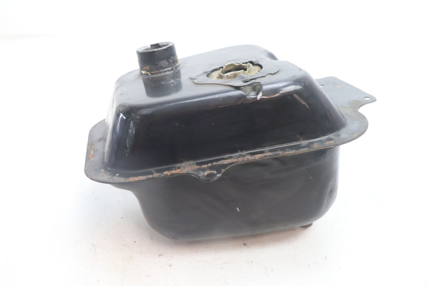 photo de FUEL TANK KYMCO AGILITY 4T 50 (2005 - 2018) - Zoom on usage condition