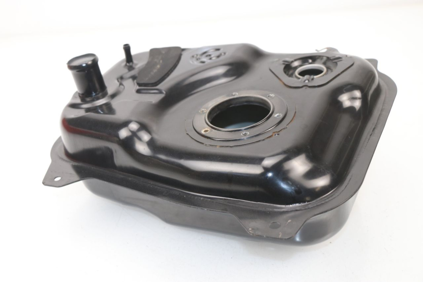 photo de FUEL TANK KYMCO AGILITY CITY 16P 125 (2015 - 2021) - Technical close-up