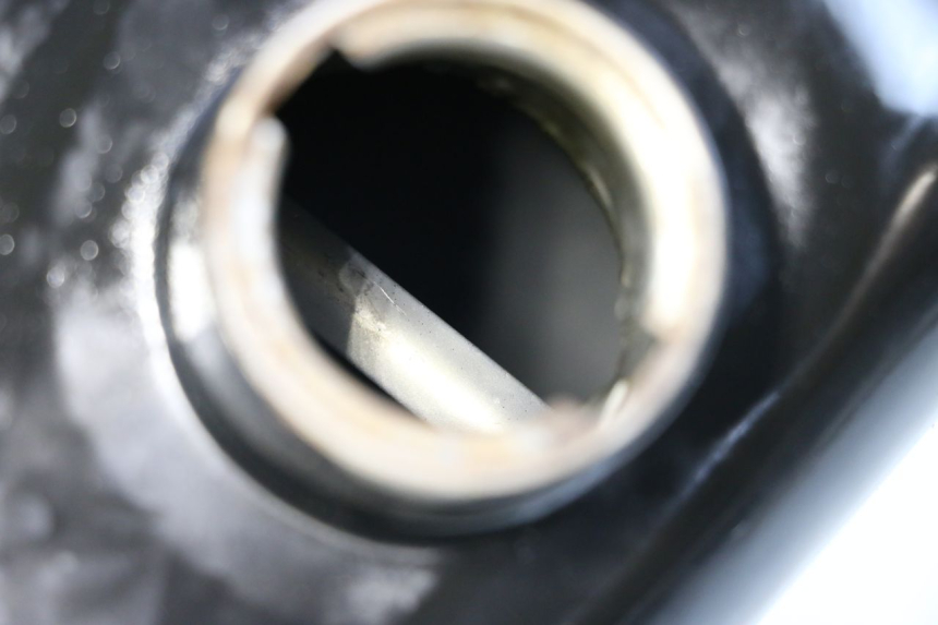 photo de FUEL TANK JONWAY AZTRAL 125 (2008 - 2017) - Zoom on usage condition