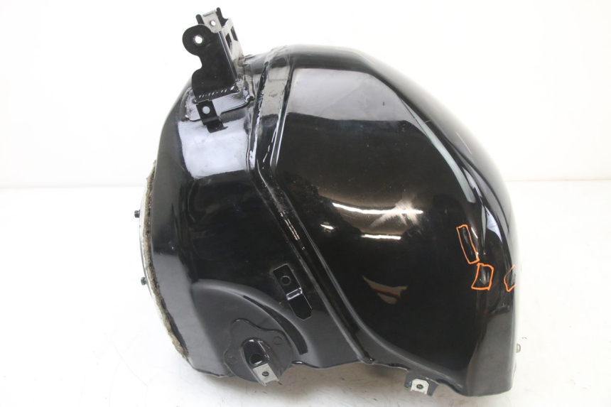 photo de FUEL TANK BMW S RR ABS S1000RR 1000 (2015 - 2018) - Fixing points details