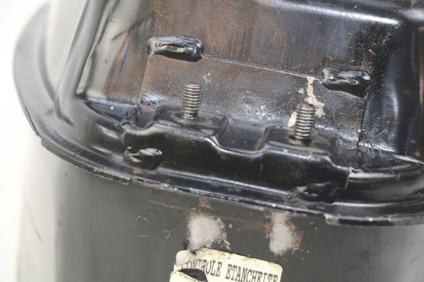 photo de FUEL TANK MBK BOOSTER SPIRIT 50 (1999 - 2003) - Fixing points details