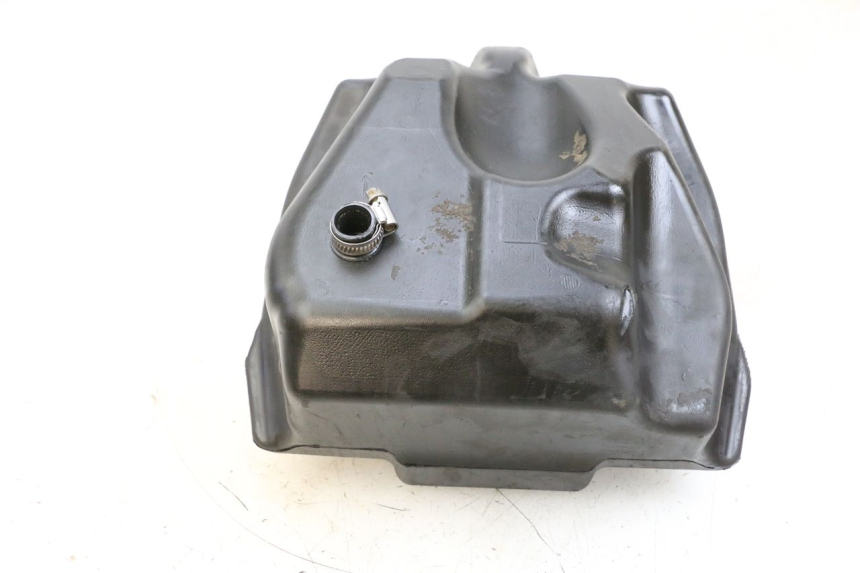 photo de FUEL TANK MBK BOOSTER SPIRIT 50 (2004 - 2017) - Alternative perspective