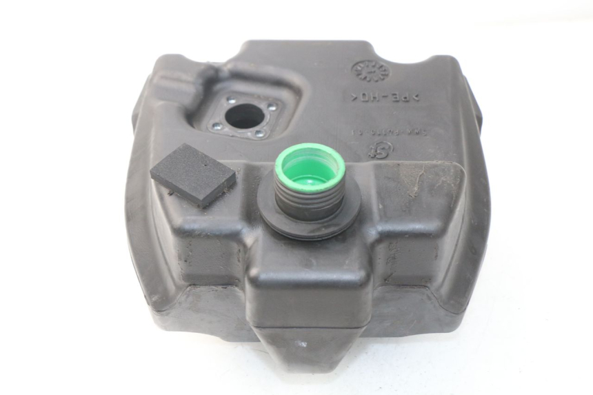 photo de FUEL TANK YAMAHA BW'S 50 (2004 - 2017) - Zoom on usage condition