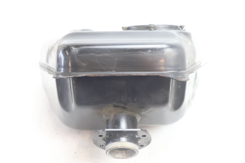 photo de FUEL TANK YAMAHA BW'S BWS 125 (2010 - 2013) - Fixing points details